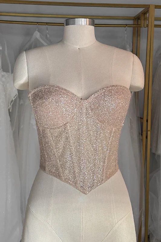 Velvet bustiers for a soft and plush feelGolden Corset
