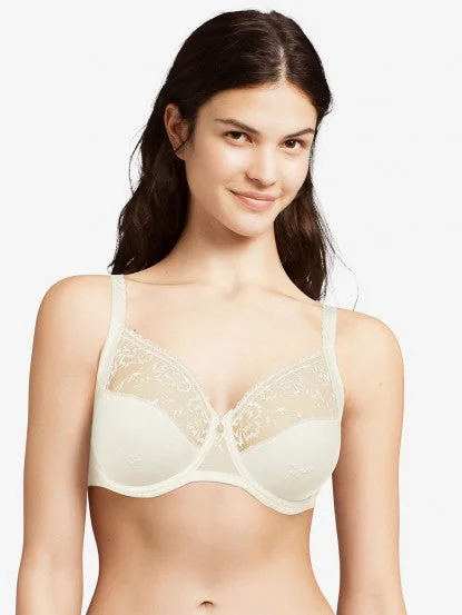 Women's padded bras for a more rounded shapeChantelle - Every Curve Covering Wired Bra | Milk Women's padded bras for a more rounded shapeChantelle - Every Curve Covering Wired Bra | Milk
