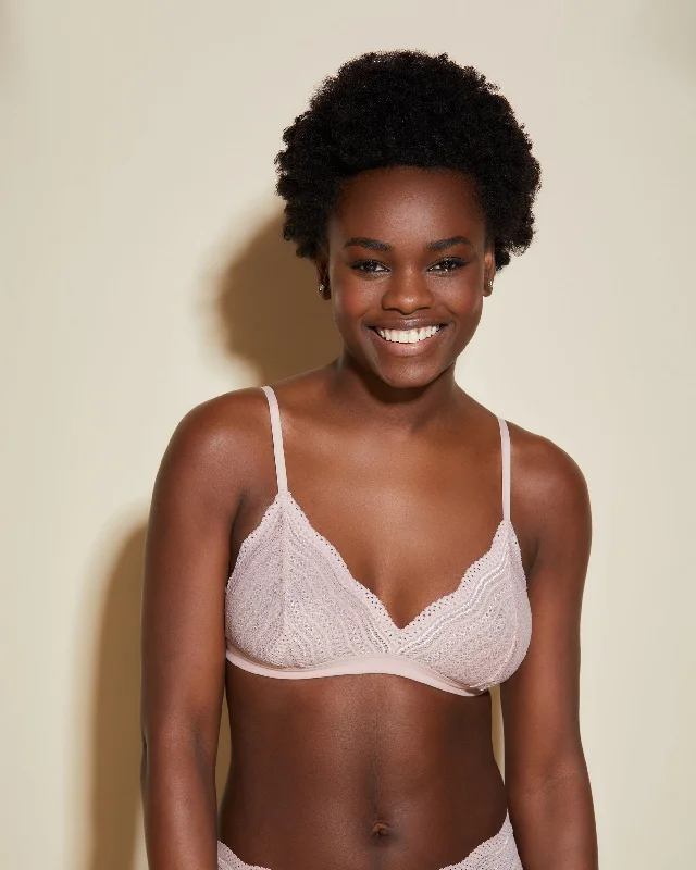 Women's bras with adjustable back closuresBralette