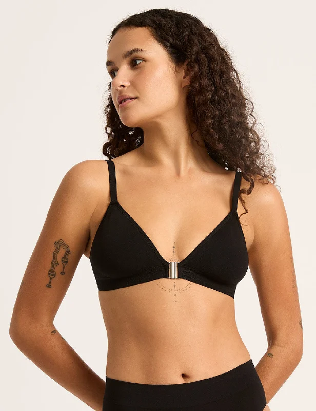 Bralettes for a trendy and comfortable alternative LYOLYTE® Padded Bralette - Black Bralettes for a trendy and comfortable alternative LYOLYTE® Padded Bralette - Black